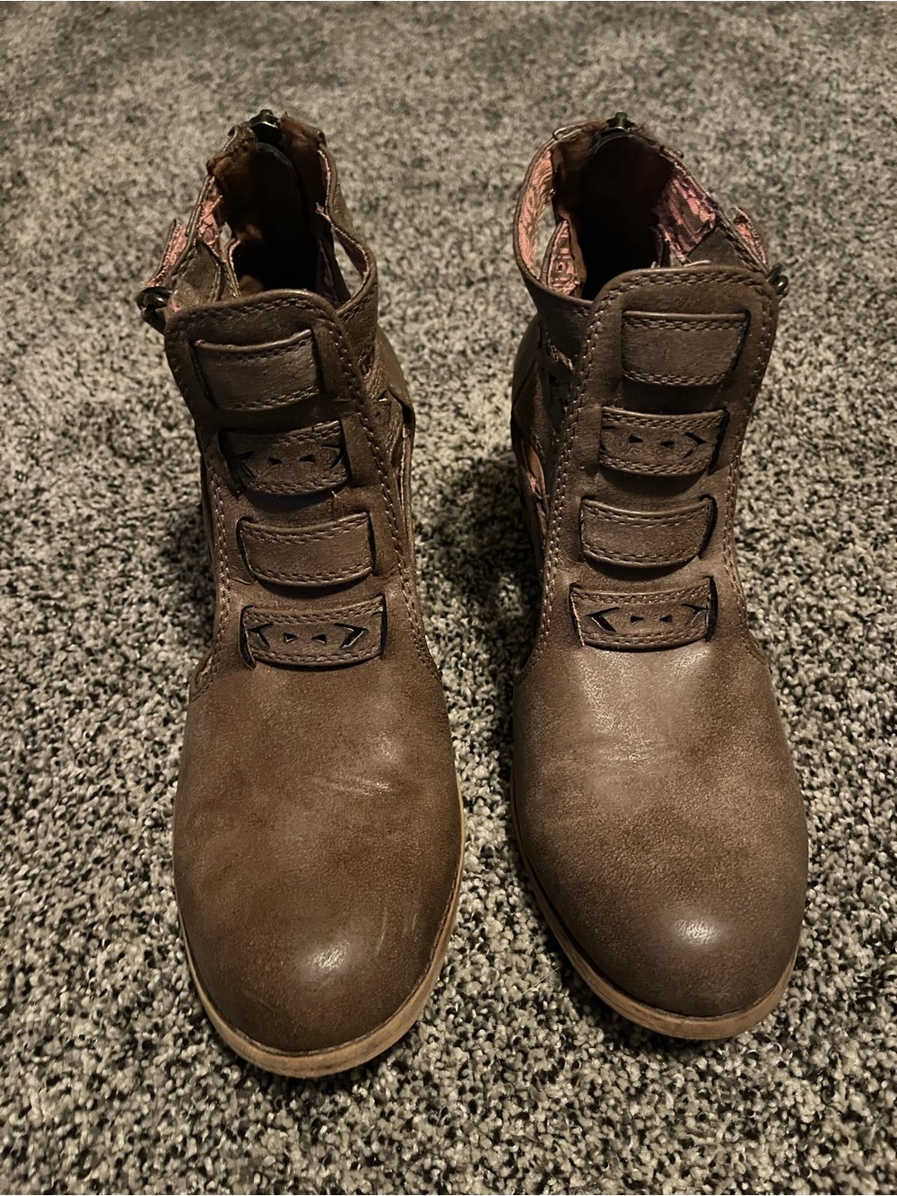Roxy boots